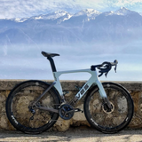 Image of Elves Falath EVO+ 2025 Frameset against mountain back drop