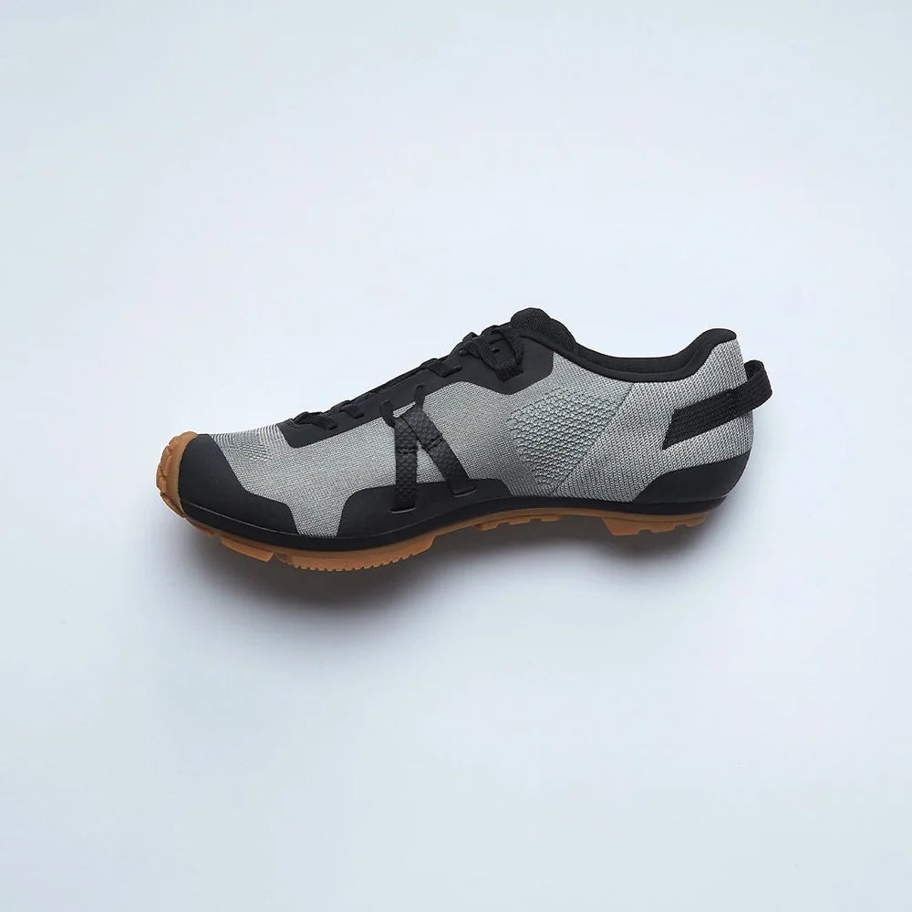 UDOG  DISTANZA CARBON中古 UDOG Distanza Gravel Shoe - Carbon Cinder Black & Ash Grey